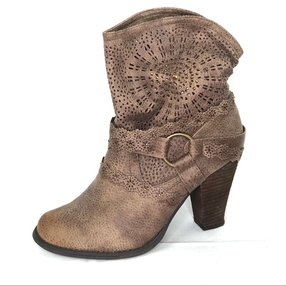 Not Rated Mid-calf Perforated Detailed boots Sz 8